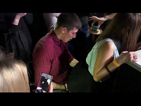 ❤️ Sesso reale in un nightclub russo. Ragazza russa di 18 anni nell'ano e nella vagina scopata in un nightclub ❤❌ Pornoal it.villagesexvideos.ru ☑
