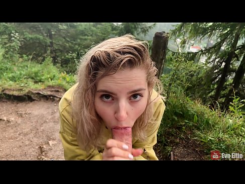 ❤️ Ragazza ingoia lo sperma dopo un pompino in pubblico - Eva Elfi ❤❌ Pornoal it.villagesexvideos.ru ☑